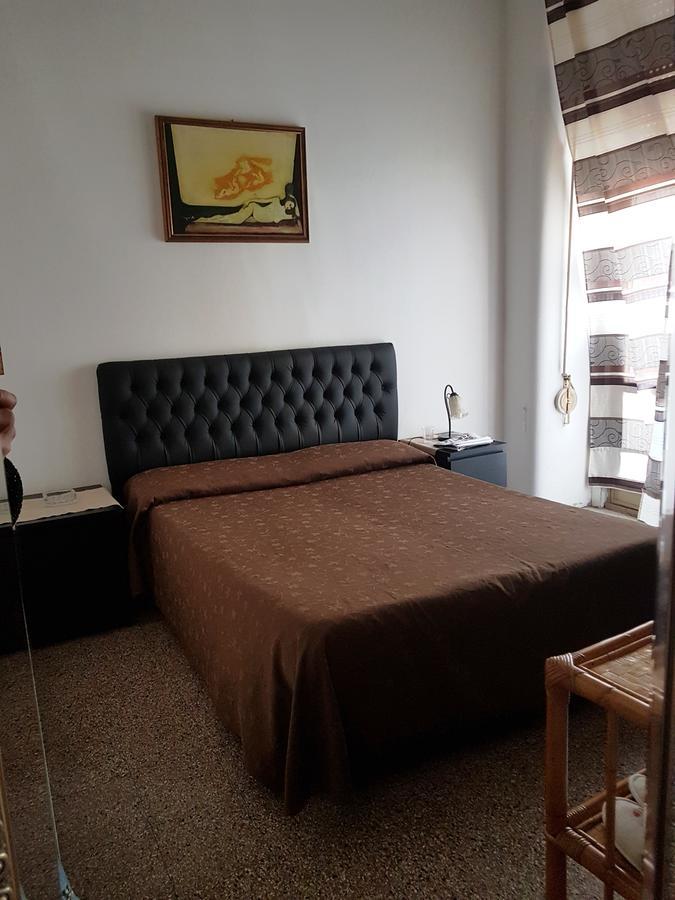 Crispi Rooms Catania Exterior photo